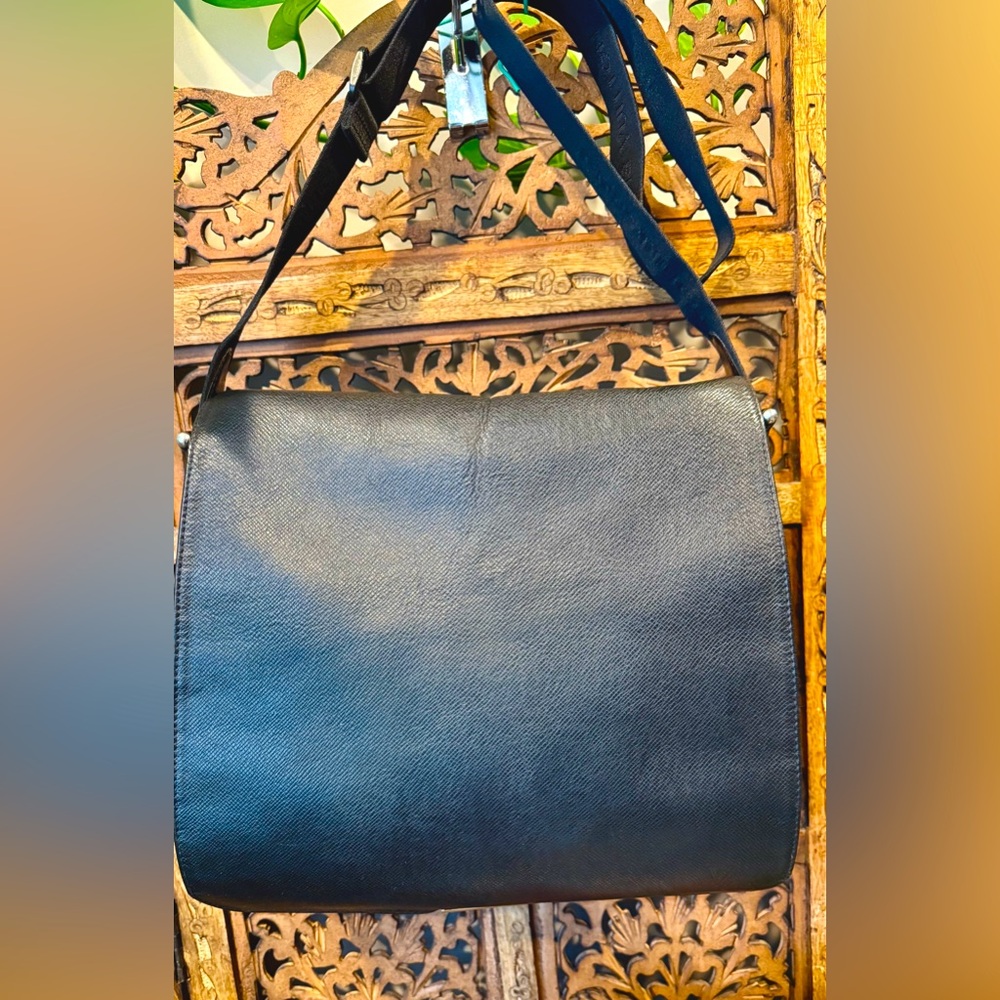 Louis Vuitton Victor Taiga Canvas Messenger Bag